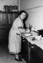 ab 1958 Hausmutter Unger